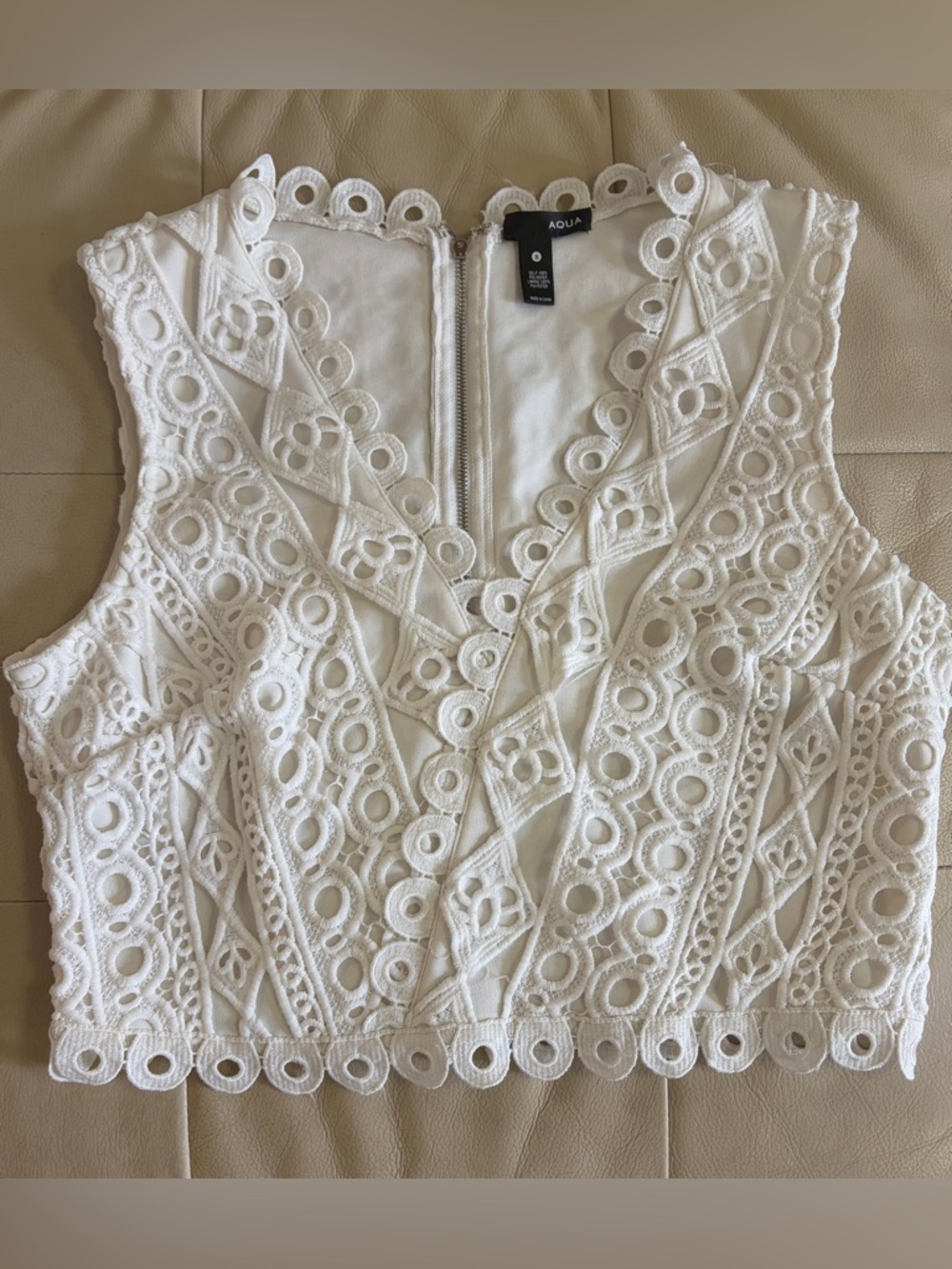 AQUA by Bloomingdales White Eyelet Lace Cropped Tank Size Small